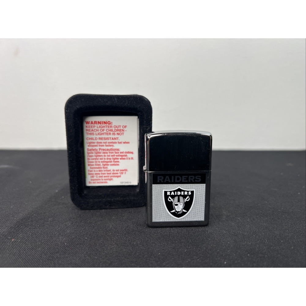Oakland Raiders Vintage Zippo Lighter NIB
